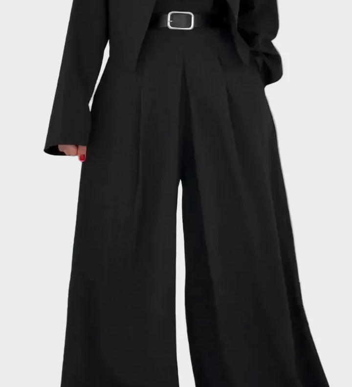Bando ir švarkelio komplektas, elegantiško ir modernaus stiliaus