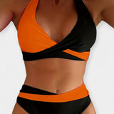 Bikinis sukryžmintu kaklu