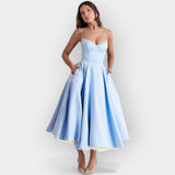 Elegantiška midi suknelė su stilingu siluetu