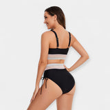 Aukštu liemeniu bikinis su pakietinimais
